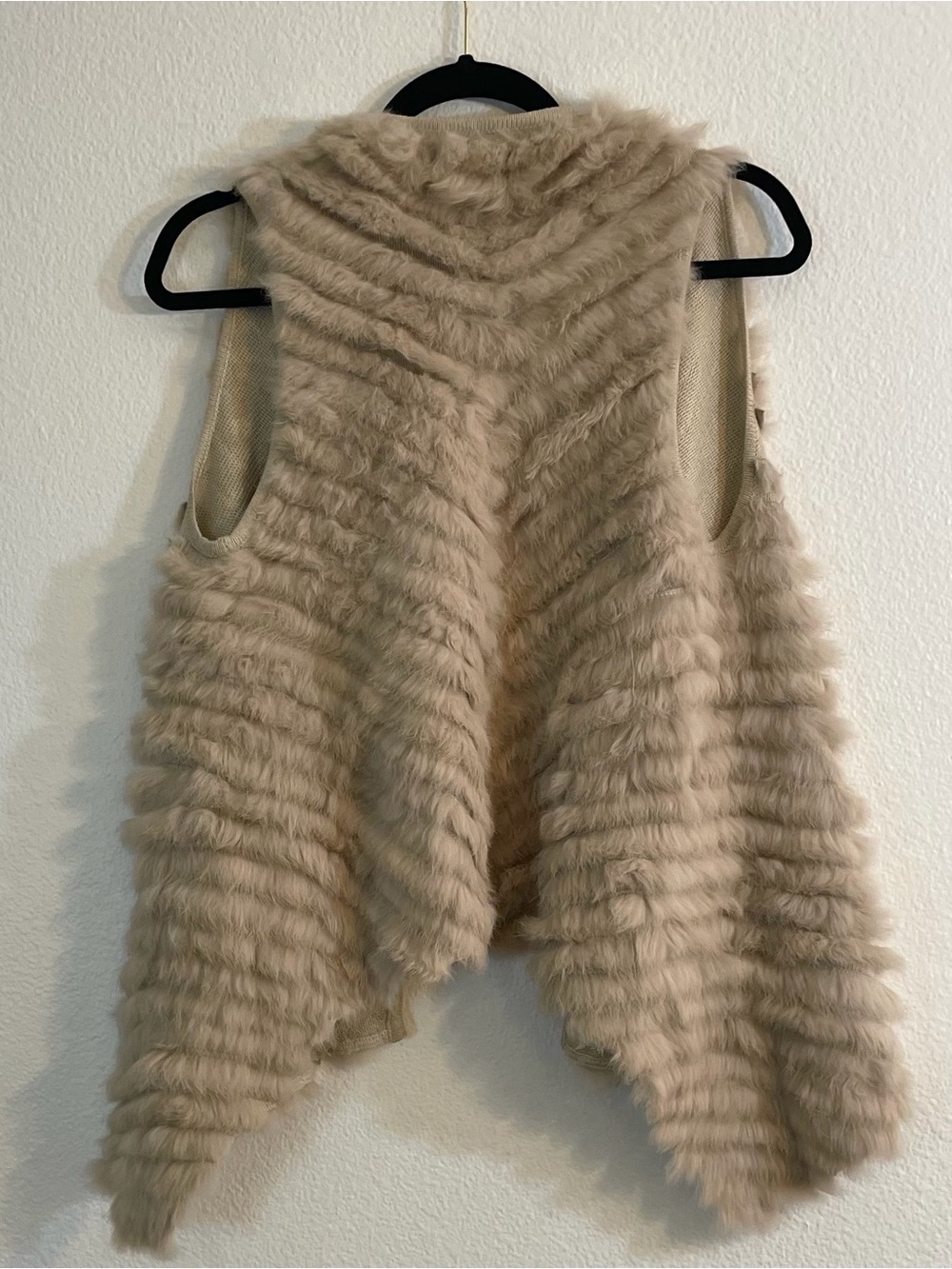 Metric Knits Fur Collection Women’s Rabbit Fur Vest Size XS. - Picture 2 of 13